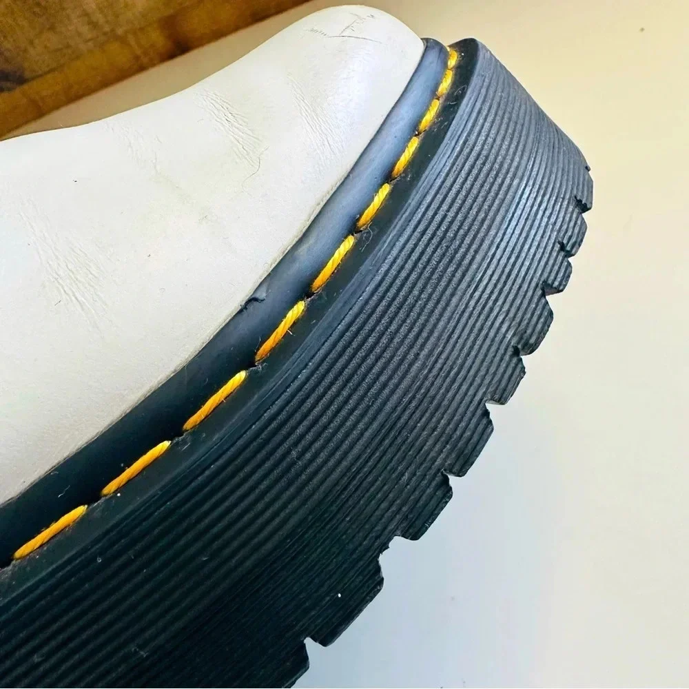 Dr. Martens pre loved